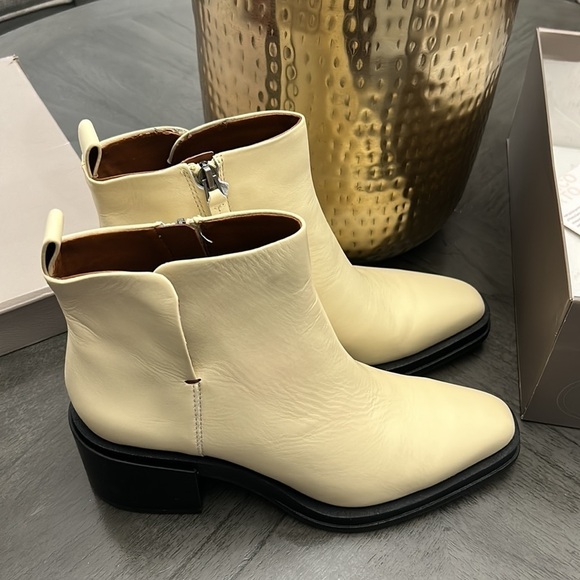 Franco Sarto Dalden Bootie - Picture 5 of 11
